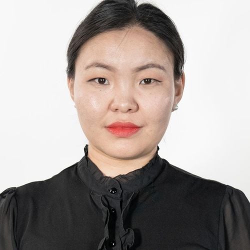 ГҮНДСАМБУУ Б — Багш